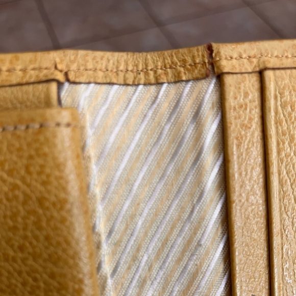 VINTAGE Gold Yellow Baronet Checkbook Wallet Cowhide Leather Snap Retro 80s - Picture 8 of 13